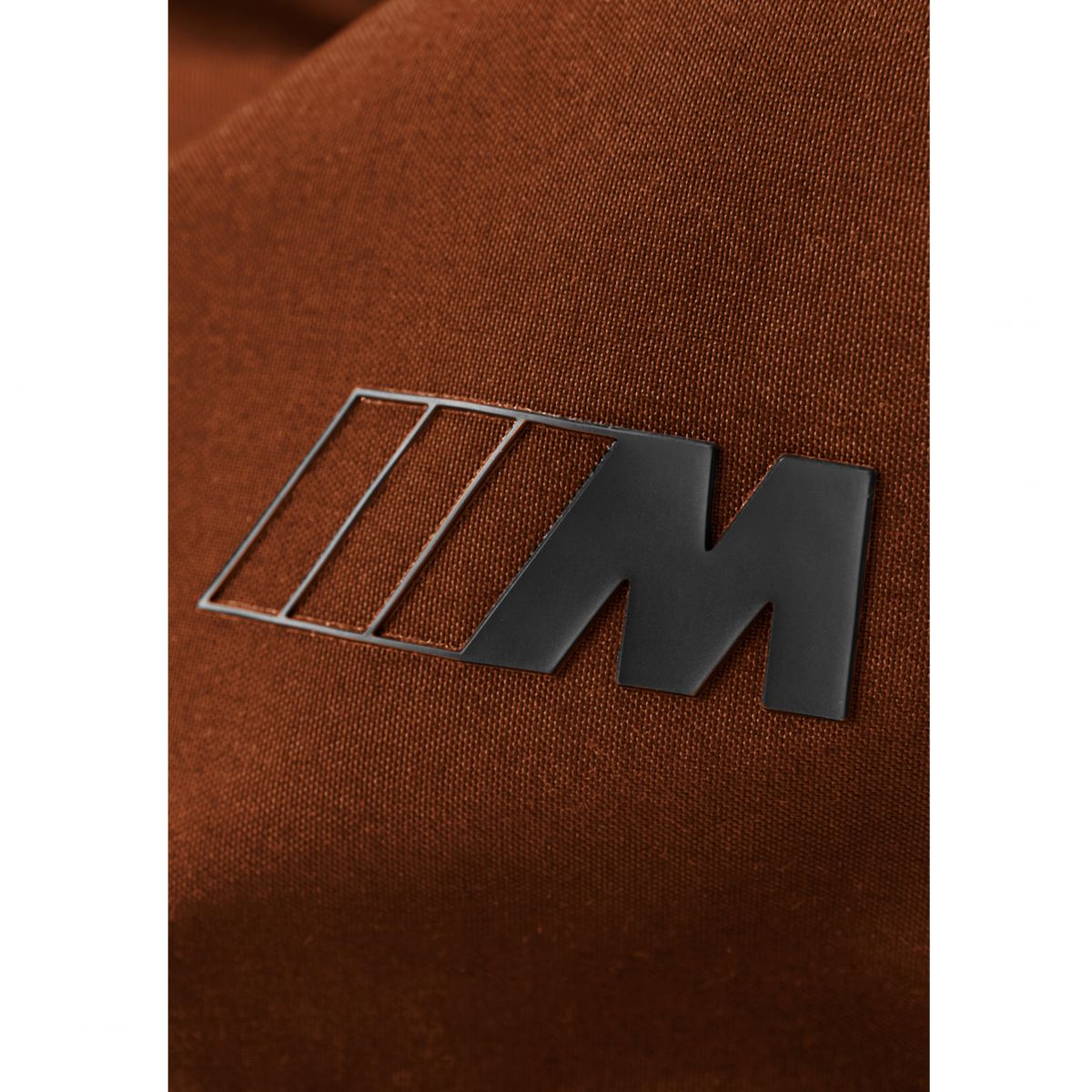 BMW M 單肩包，BMW M Logo飾於左側